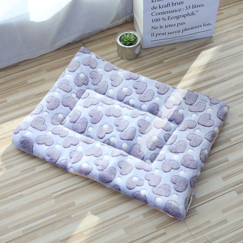 Snuggle heat, pet bed warmer
