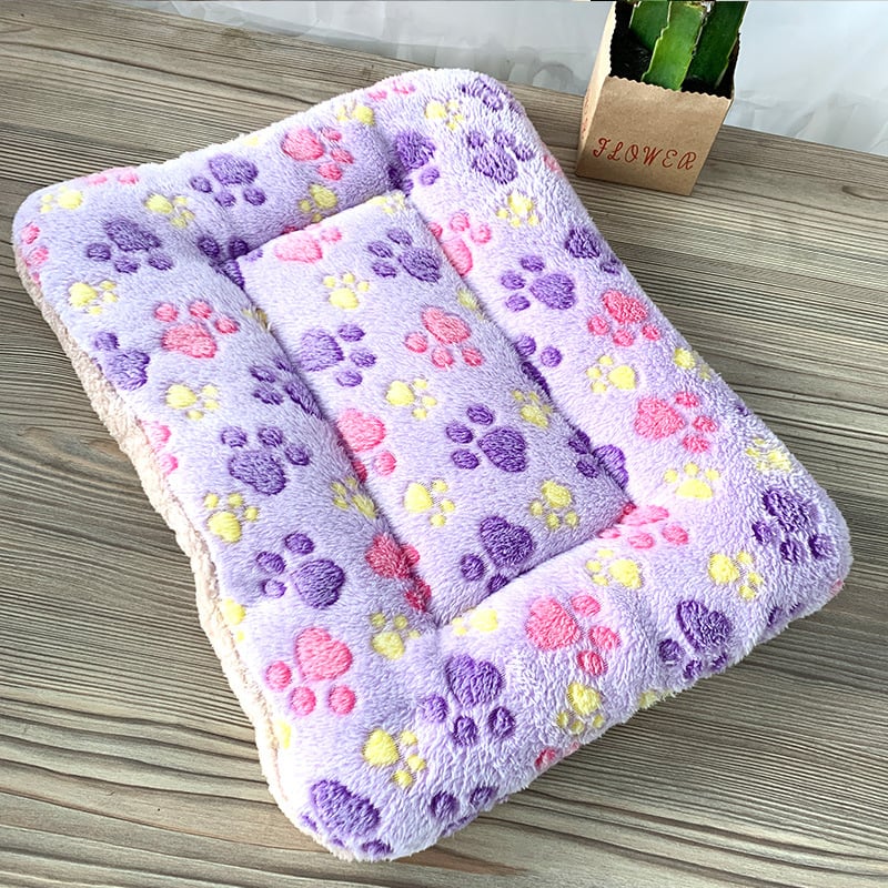 Snuggle heat, pet bed warmer