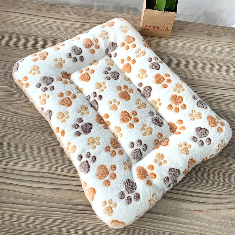 Snuggle heat, pet bed warmer