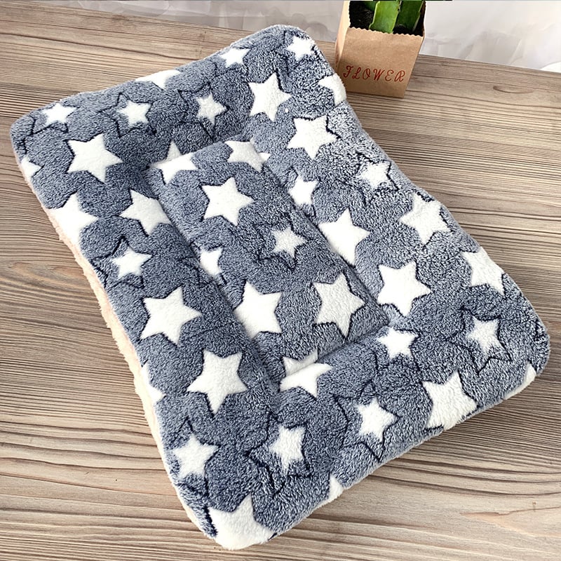 Snuggle heat, pet bed warmer